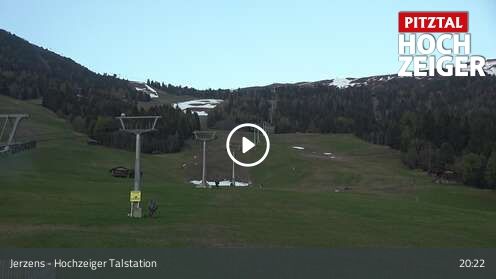 Kamerka Hochzeiger Talstation