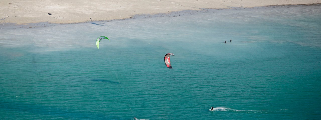Kitesurfing na jeziorze Achensee, © Achensee Tourismus