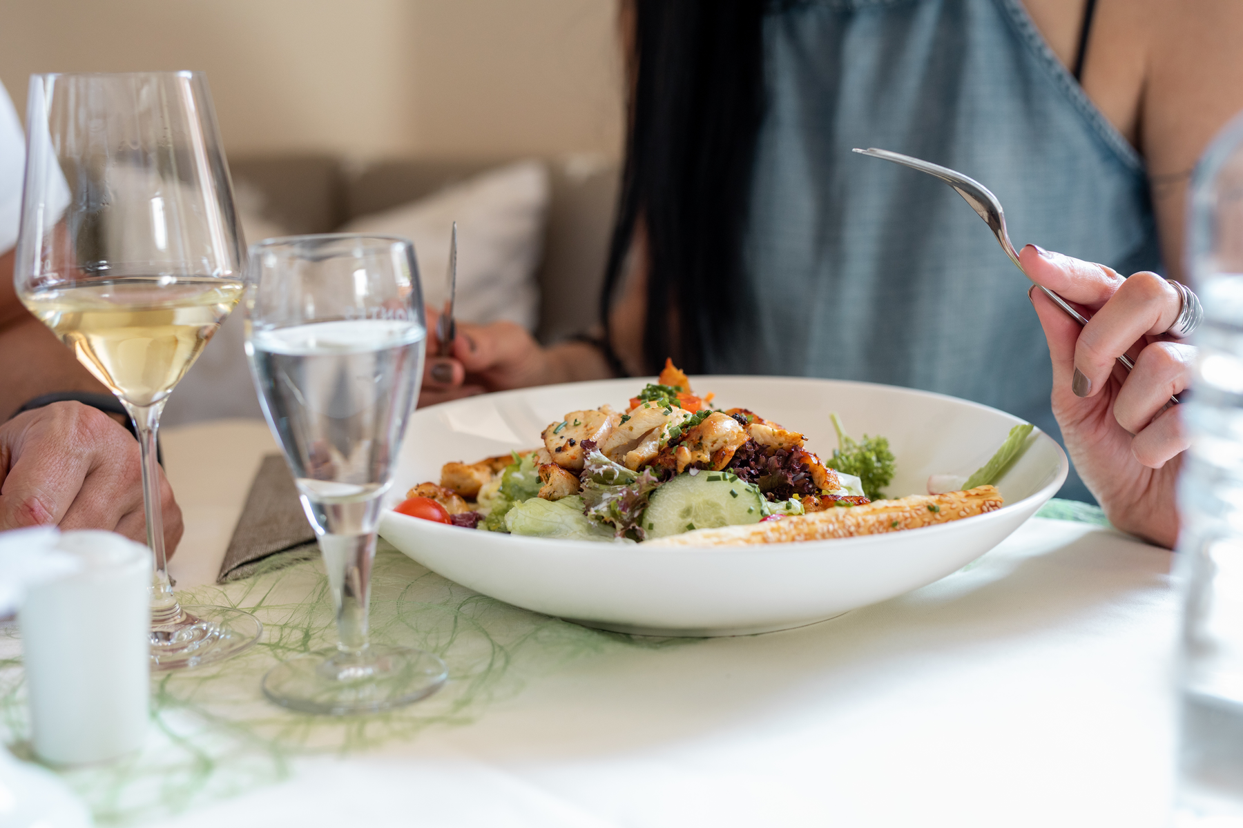 Nahaufnahme von Teller mit Essen