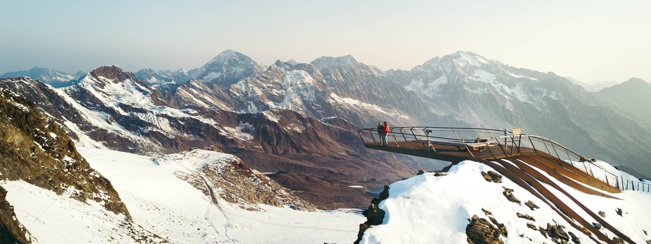 Aussichtsplattform „Top of Tyrol“ am Stubaier Gletscher, © Stubaier Gletscher/Andre Schönherr